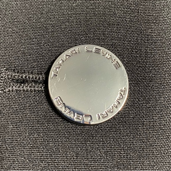 Tahari Arthur S Levine 16 Petite Women’s Black Suit Coat Blazer, Silver Buttons. - Picture 4 of 11